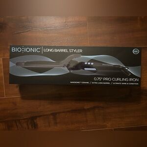 NWT Bio Ionic Long Barrel Styler 0.75” Pro Curling Iron
